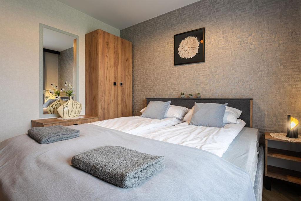 Apartamenty Ksiezycowe Spa - Tatra View - Golden Apartments Zakopane Esterno foto